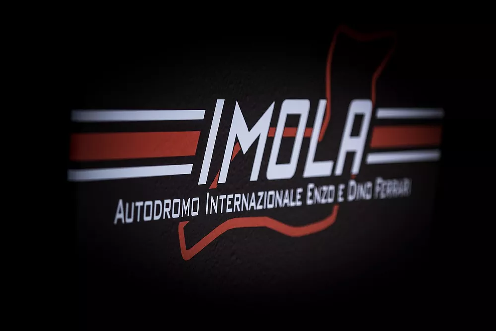 Bandera del circuito de Imola