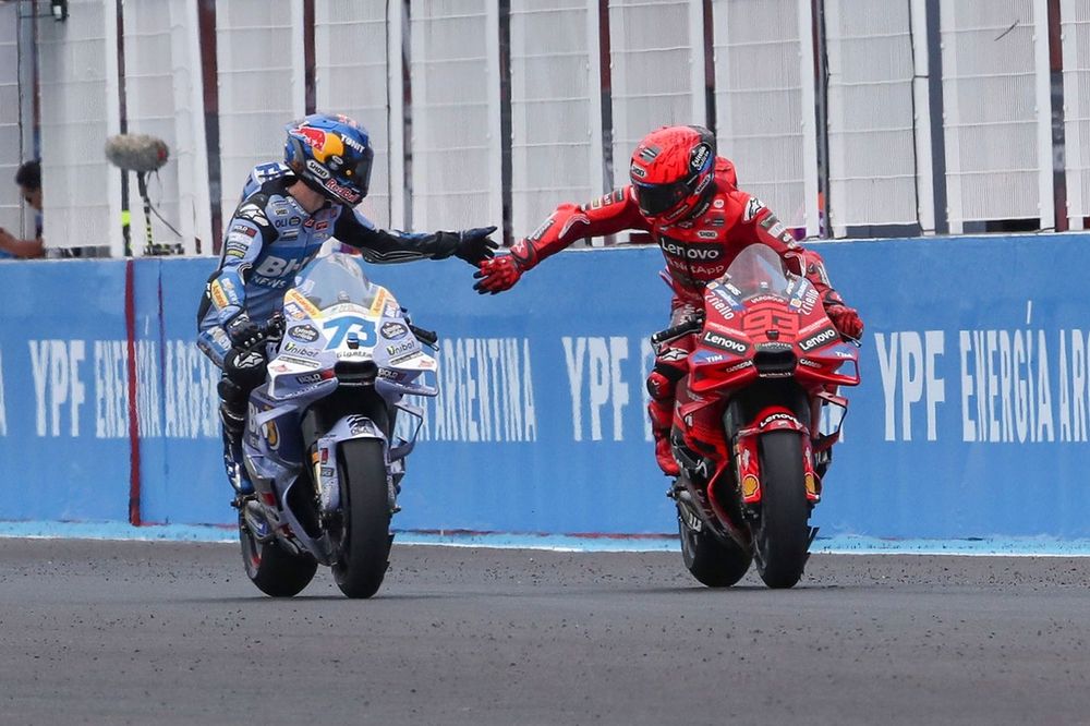 MotoGP 総集編 1983〜2020年 全38本セット ／ ロッシ　マルケス MotoGP 総集編 1983〜2020年 全38本セット ／ ロッシ マルケス