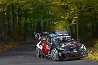 Ogier traci przewagę, dobre tempo Marczyka