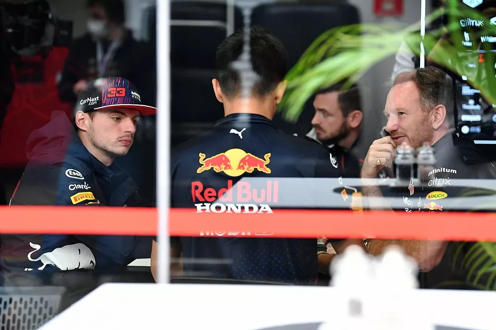 Max Verstappen, Red Bull Racing, y Christian Horner, director del equipo, Red Bull Racing