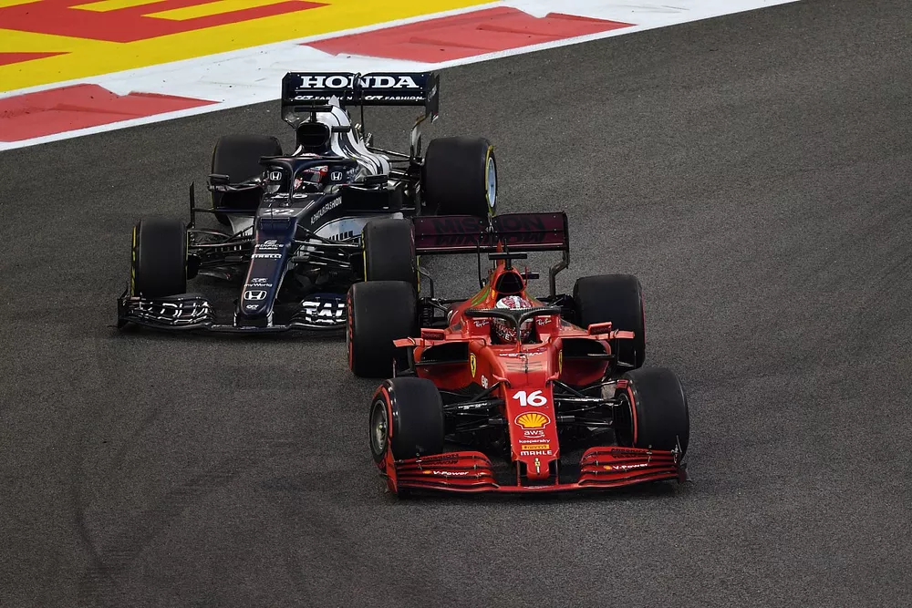Charles Leclerc, Ferrari SF21, Yuki Tsunoda, AlphaTauri AT02