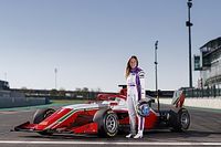 Nerea Mart&iacute; se estren&oacute; al volante de un F&oacute;rmula 3