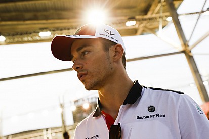 Leclerc túl hamar érkezik a Ferrarihoz, vagy azonnal feladja a leckét Vettelnek?