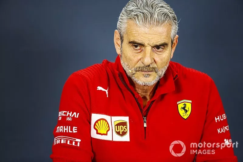 Maurizio Arrivabene, director del equipo, Ferrari, en la conferencia de prensa de los directores de equipo