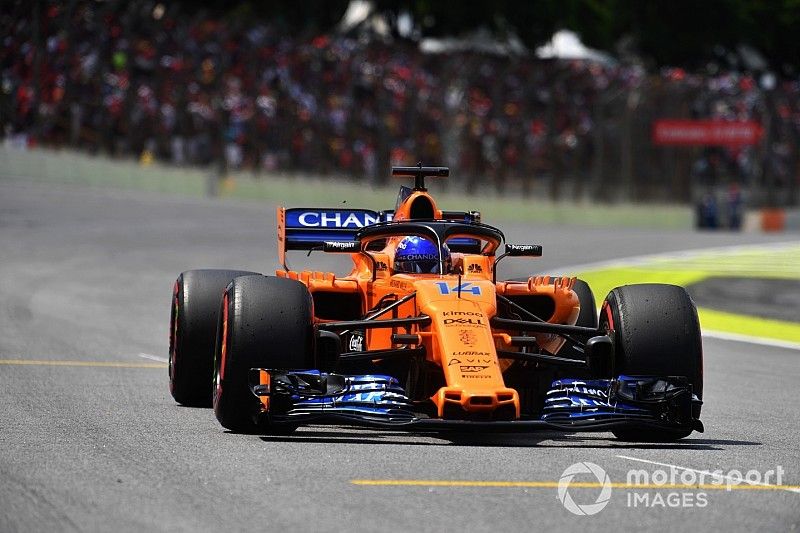 Fernando Alonso, McLaren MCL33 on the grid 