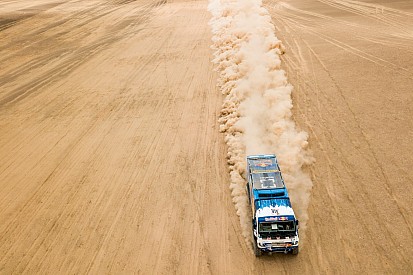 El Rally Dakar excluye a uno de los Kamaz por no auxiliar a una persona