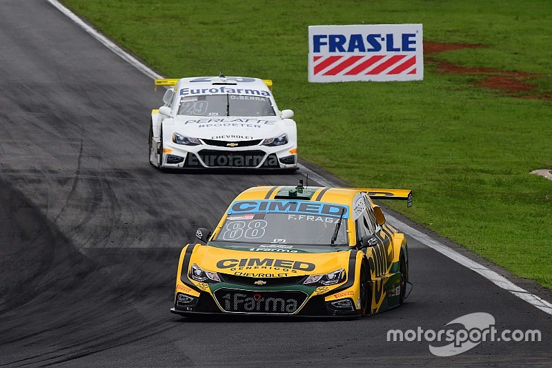 Confira matemática do título para Serra e Fraga em Interlagos