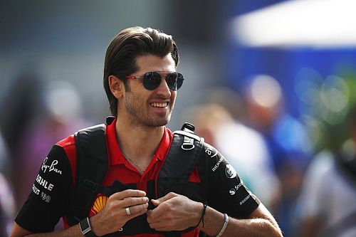 Dw&oacute;ch rezerwowych w Ferrari