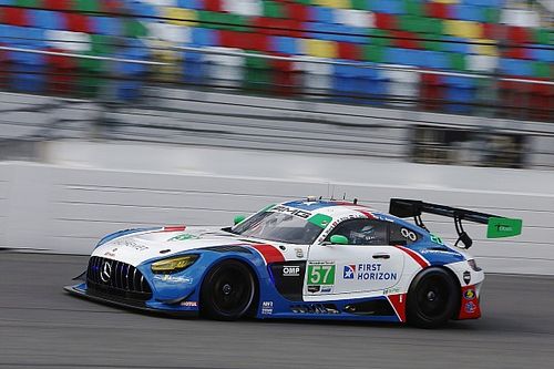 Auer suffers back injury in Daytona 24 practice shunt