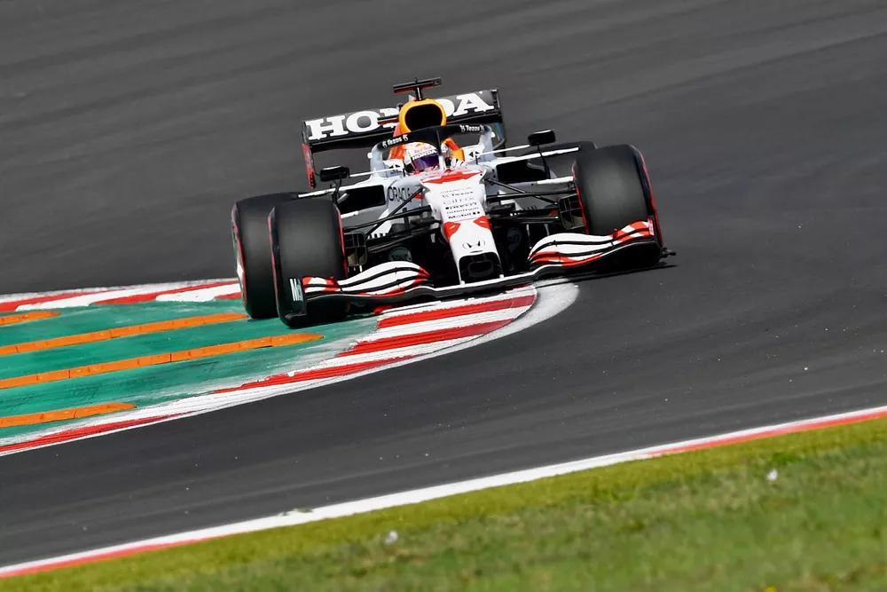 Max Verstappen, Red Bull Racing RB16B
