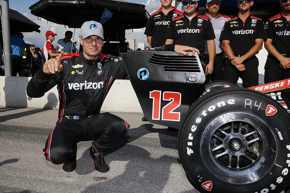 Pole sitter Will Power, Team Penske Chevrolet