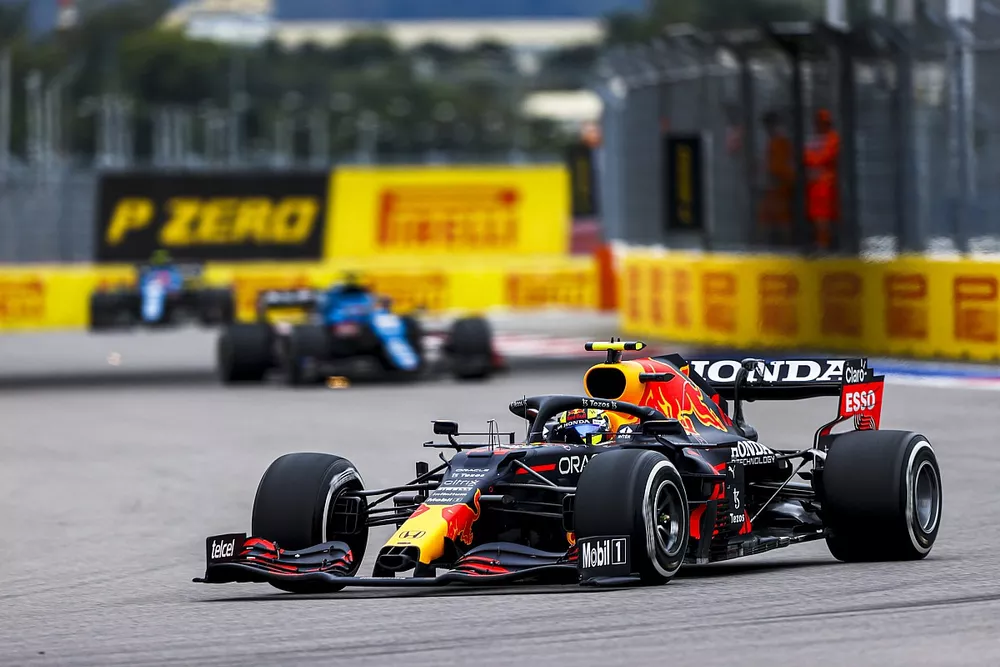 Sergio P&eacute;rez, Red Bull Racing RB16B