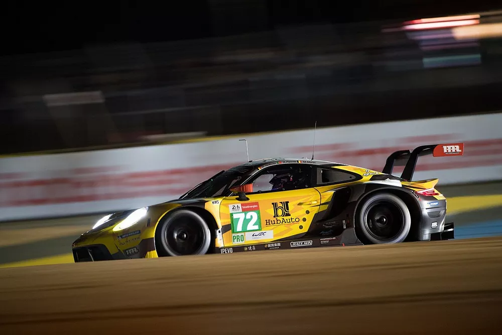 #72 Hub Auto Racing Porsche 911 RSR - 19 LMGTE Pro, Dries Vanthoor, Alvaro Parente, Maxime Martin