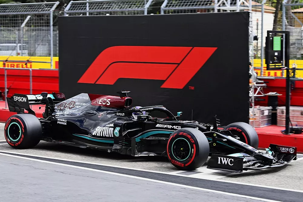 Lewis Hamilton, Mercedes W12