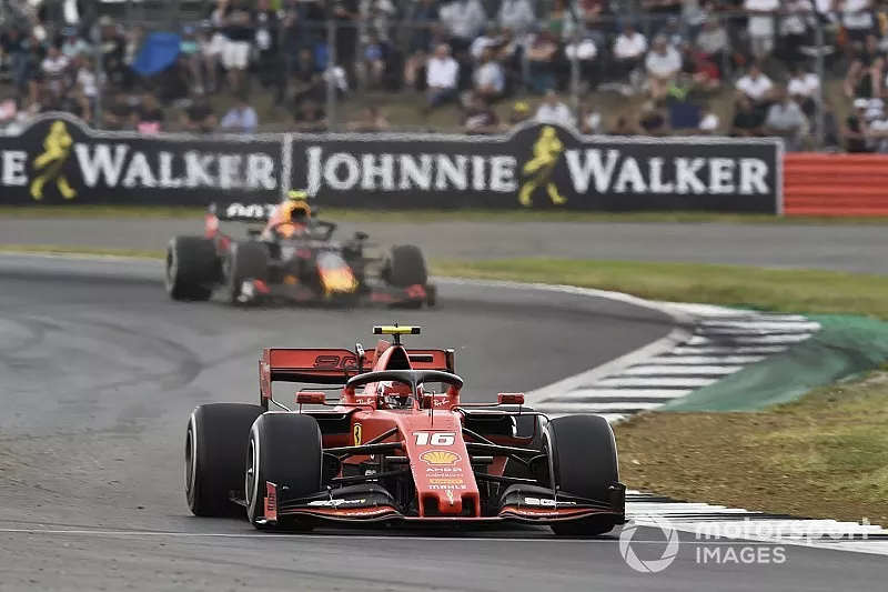 Charles Leclerc, Ferrari SF90, Pierre Gasly, Red Bull Racing RB15