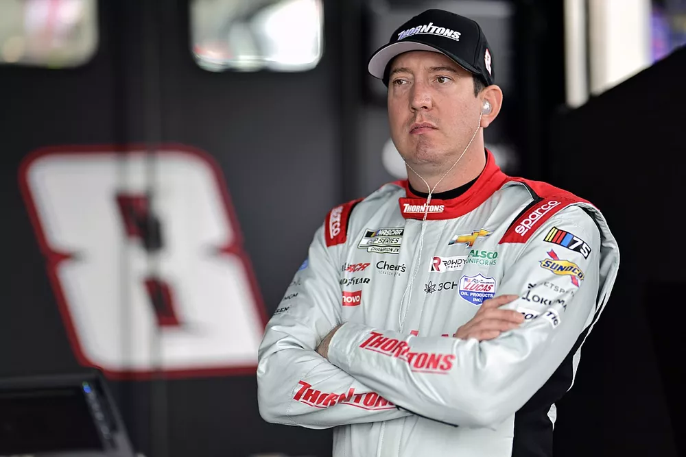 Kyle Busch, Richard Childress Racing, Thorntons Chevrolet Camaro