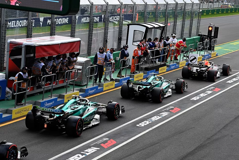 Fernando Alonso, Aston Martin AMR23 Lance Stroll, Aston Martin AMR23 Max Verstappen, Red Bull Racing RB19