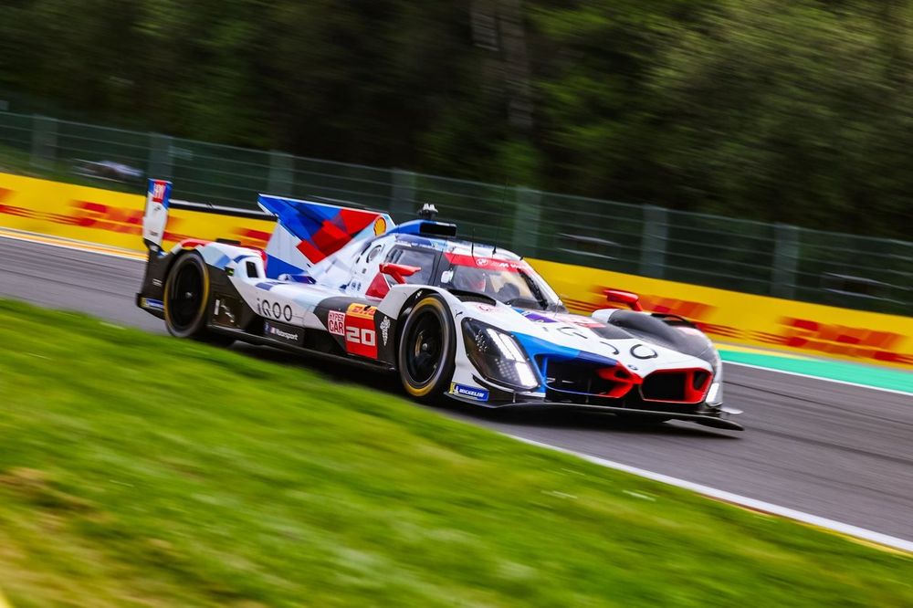 #20 BMW M Team WRT BMW M Hybrid V8: Sheldon Van Der Linde, Robin Frijns, Rene Rast