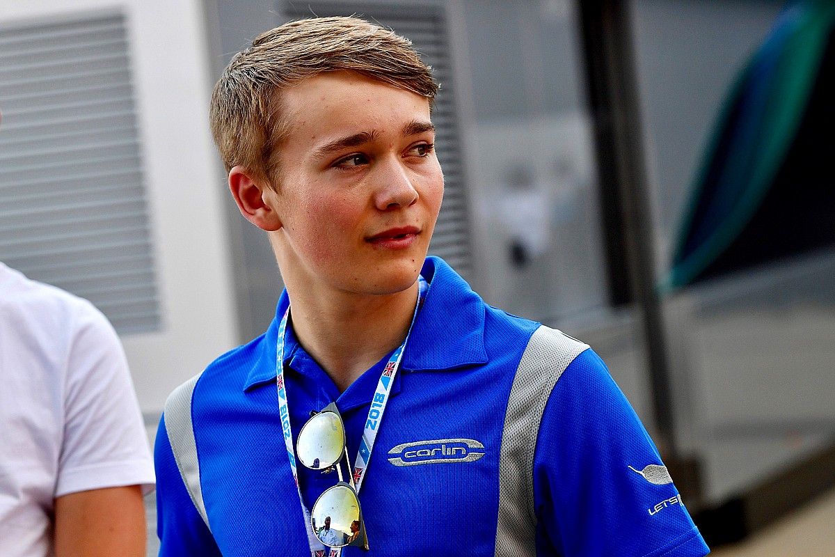 Billy Monger signe la pole pour son retour à Donington