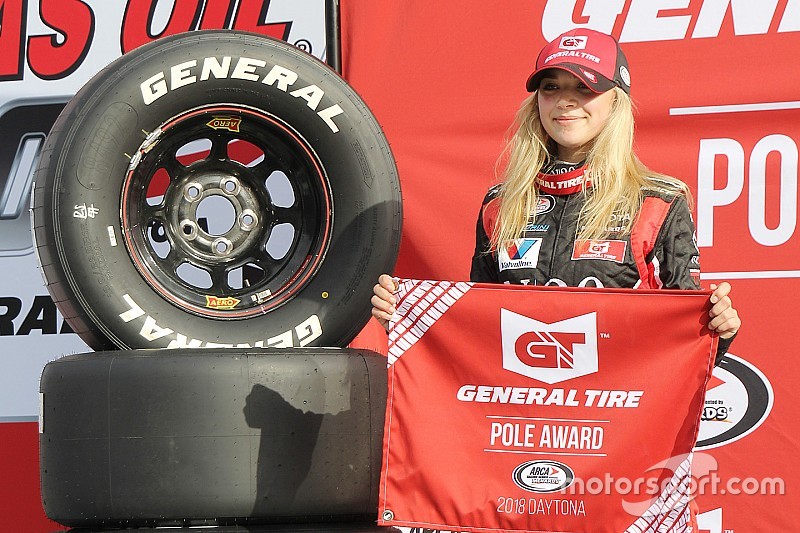 Natalie Decker to begin transition to NASCAR racing in 2019