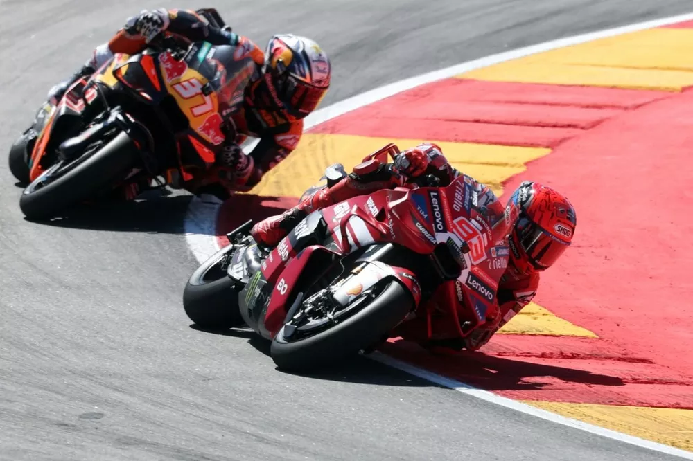 Marc Marquez, Ducati Team, Pedro Acosta, Red Bull KTM Factory Racing