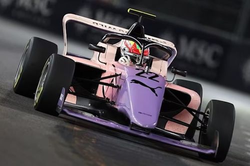 Aurelia Nobels escala pelotão e conquista primeiro pódio na F1 Academy