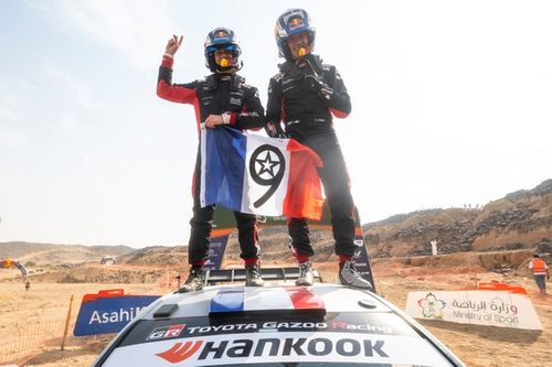 Ogier logra su noveno t&iacute;tulo del WRC en Arabia Saudita e iguala a Loeb