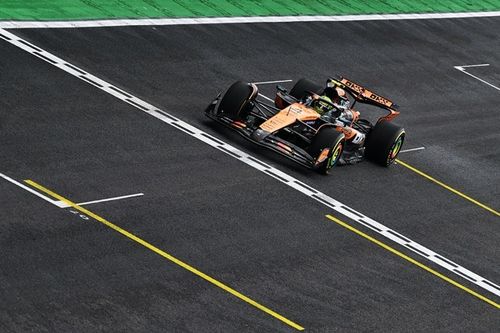 F1: Bortoleto bate forte na última volta da sprint de São Paulo; Norris vence