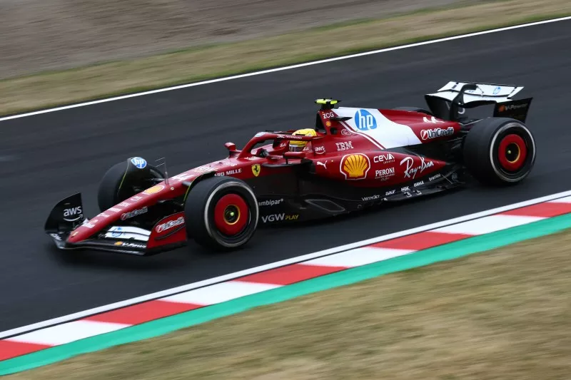 Hamilton rätselt: Technisches Problem kostet über eine Zehntel pro Runde
