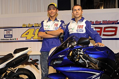 Fotos: el 'reto de los 10 años' de los pilotos de F1 y MotoGP