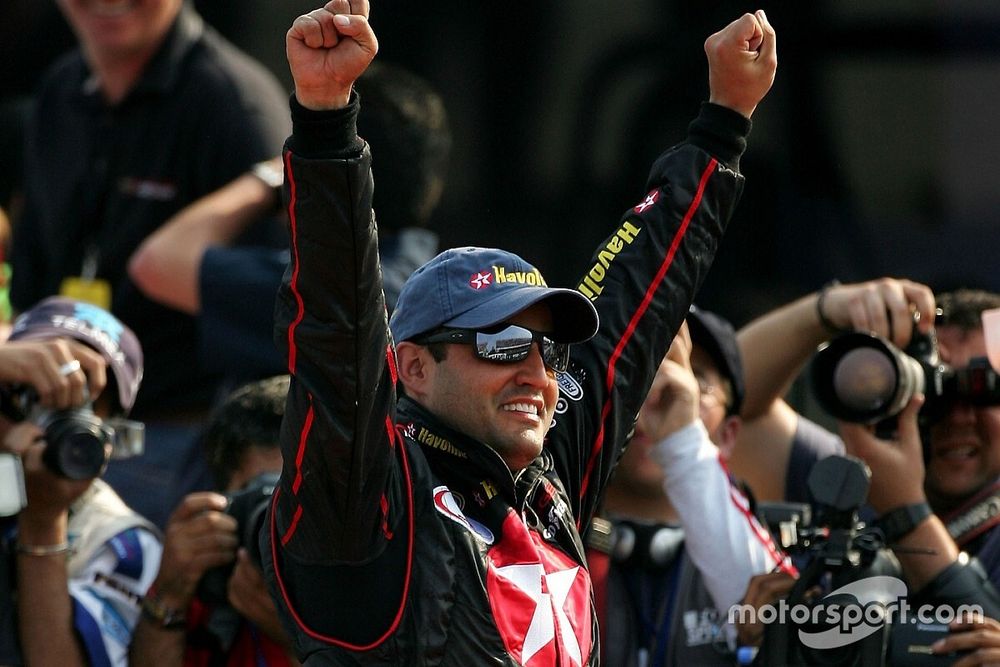 Ganador Juan Pablo Montoya celebra
