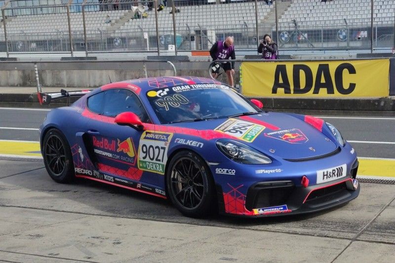 Geschafft! Max Verstappen absolviert Permit-Lehrgang auf der Nordschleife