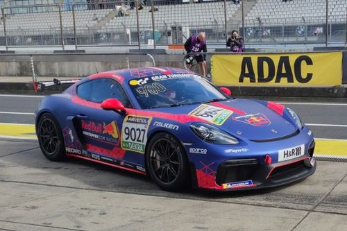 Verstappen completa treinamento obrigat&oacute;rio e obt&eacute;m a licen&ccedil;a para correr em Nurburgring Nordschleife