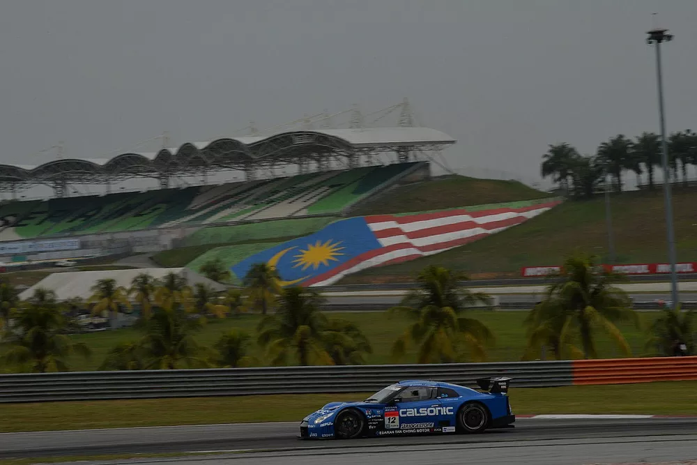#12 Team Impul Nissan GT-R: Joao Paulo de Oliveira, Tsugio Matsuda