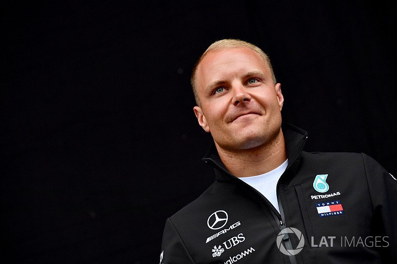 Mercedes renovó con Bottas para 2019
