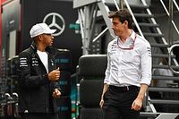 Hamilton é contra chefe da Mercedes assumir a gestão da Fórmula 1