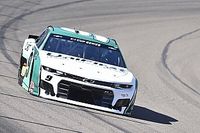 Elliott manda en pr&aacute;ctica final en NASCAR, Su&aacute;rez en 33