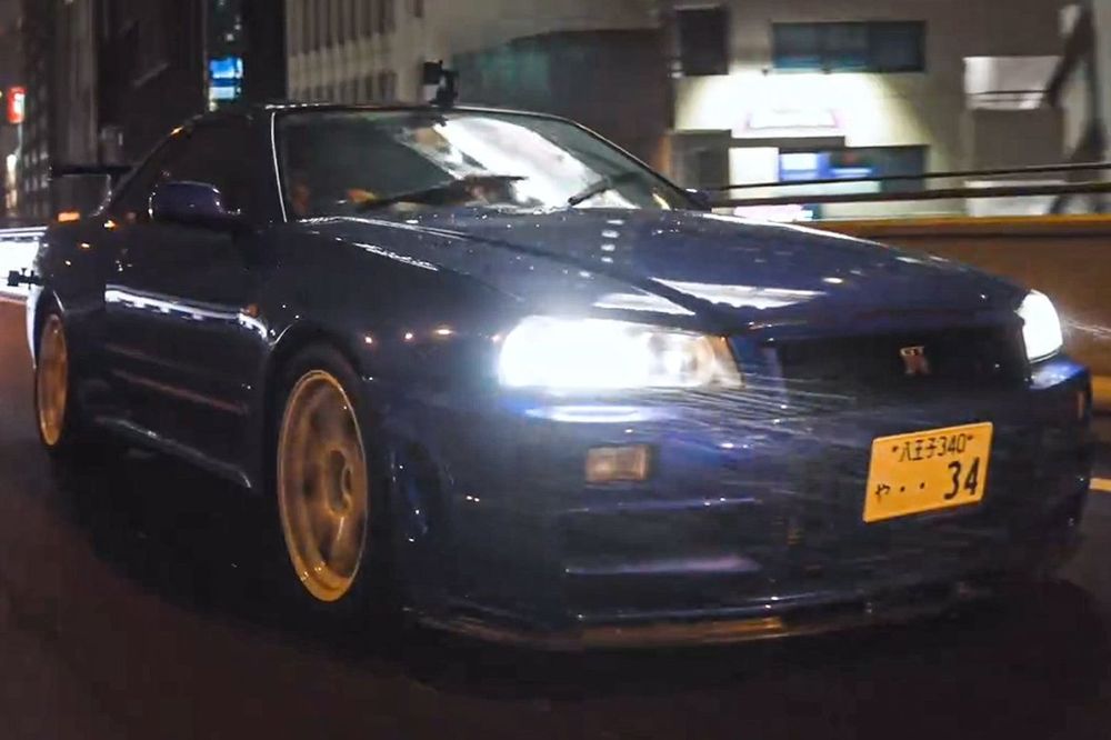 Lewis Hamilton, Nissan Skyline R43