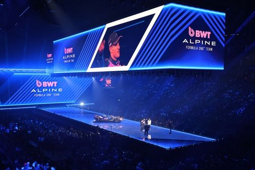 Todos los coches de la temporada 2025 en el F1 75 Live de Londres