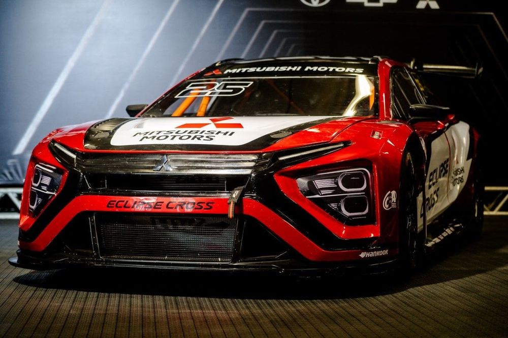 Mitsubishi Eclipse Cross Stock Car 2025
