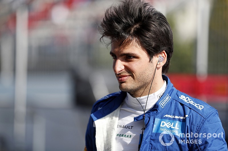 Haas'tan sürpriz bekleyen Sainz: Lider grubun bir saniye gerisindeyiz
