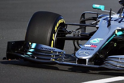 Sorpresa Mercedes: c'è un doppio bracket nella sospensione anteriore della W10?