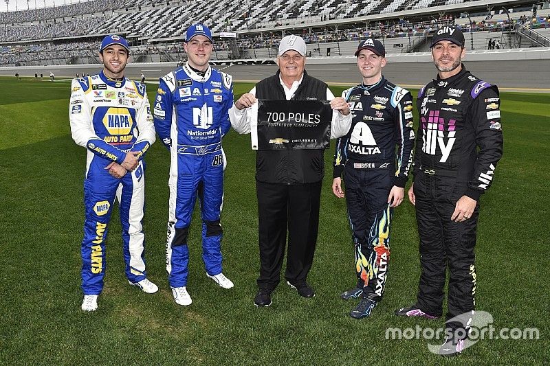 #9: Chase Elliott, Hendrick Motorsports, Chevrolet Camaro NAPA AUTO PARTS, #88: Alex Bowman, Hendrick Motorsports, Chevrolet Camaro Nationwide, Rick Hendrick, #24: William Byron, Hendrick Motorsports, Chevrolet Camaro Axalta and #48: Jimmie Johnson, Hendrick Motorsports, Chevrolet Camaro Ally celebran.