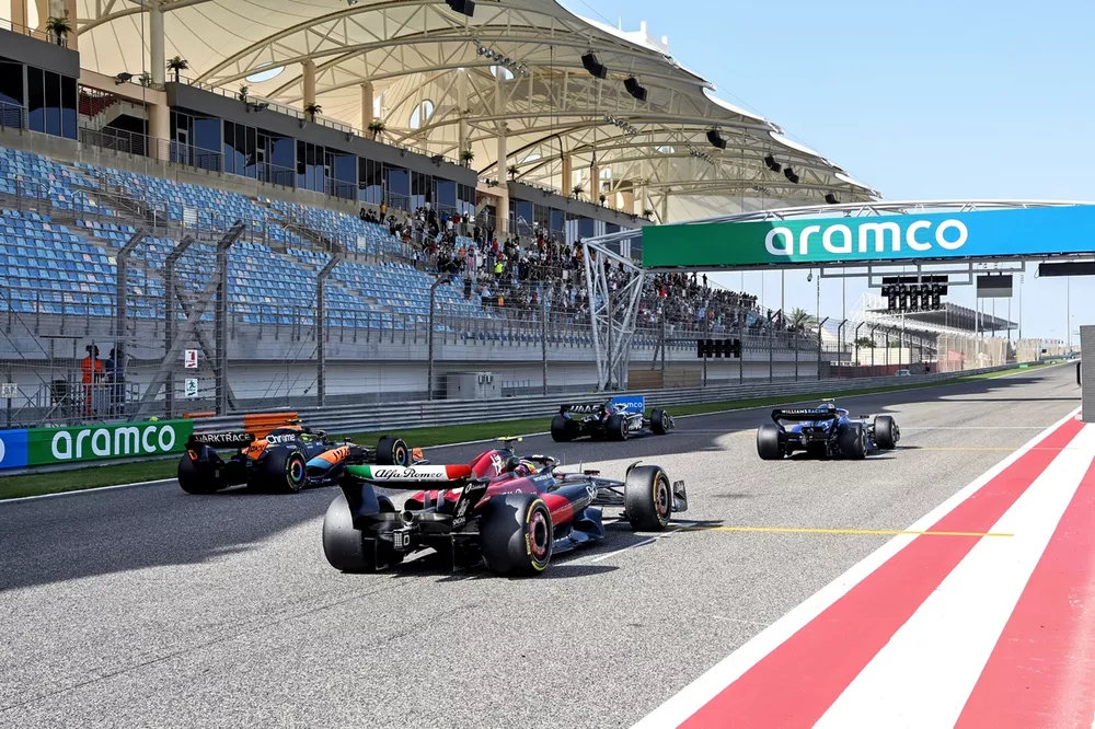 Proefstart tijdens de F1-test in Bahrein