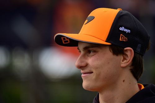 F1 - Piastri sobre 'trope&ccedil;os' no duelo contra Norris: "H&aacute; coisas que n&atilde;o vou repetir"