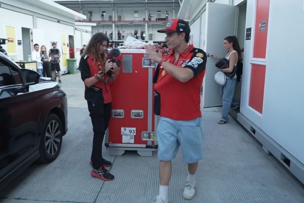 Marc Márquez, en cabestrillo