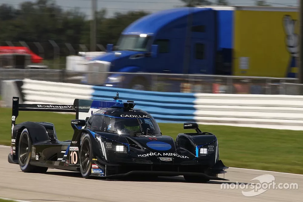 #10 Konica Minolta Cadillac DPi-V.R. Cadillac DPi, DPi: Renger Van Der Zande, Ryan Briscoe