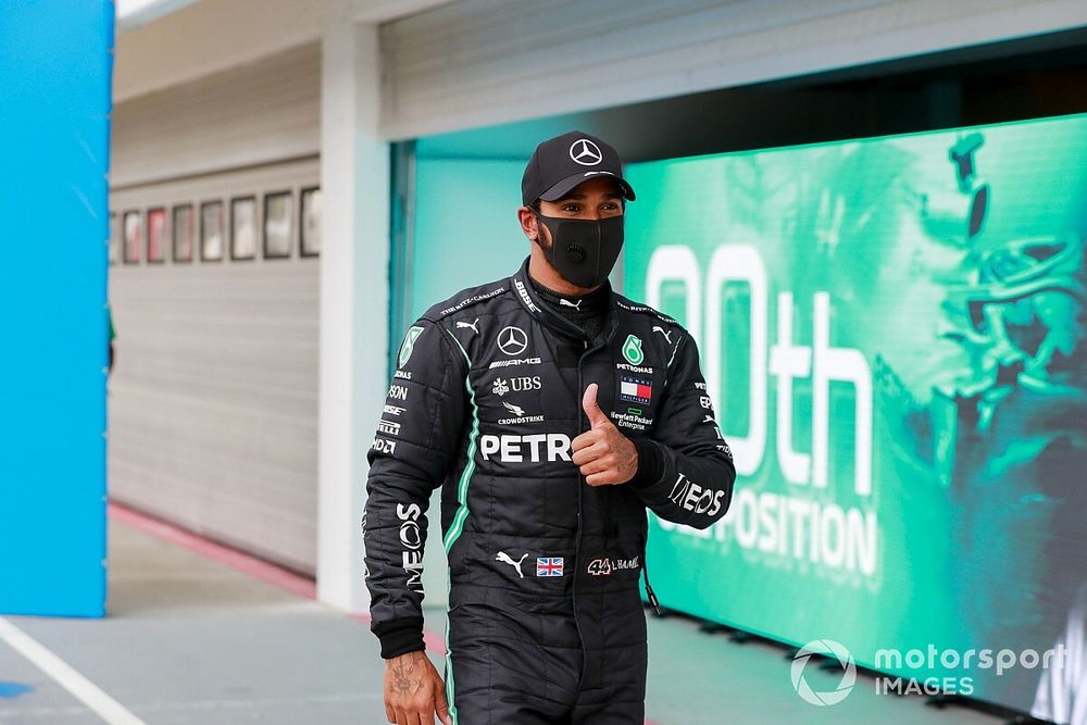 Pole Sitter Lewis Hamilton, Mercedes-AMG Petronas F1 celebrate is Parc Ferme