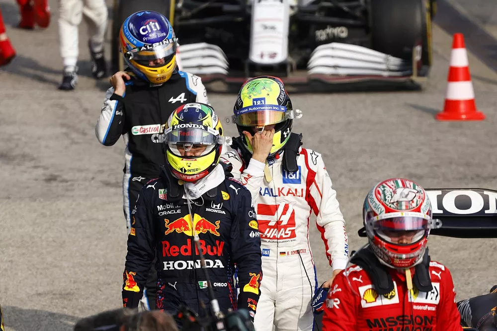 Charles Leclerc, Ferrari, Sergio P&eacute;rez, Red Bull Racing, Mick Schumacher, Haas F1, Fernando Alonso, Alpine F1