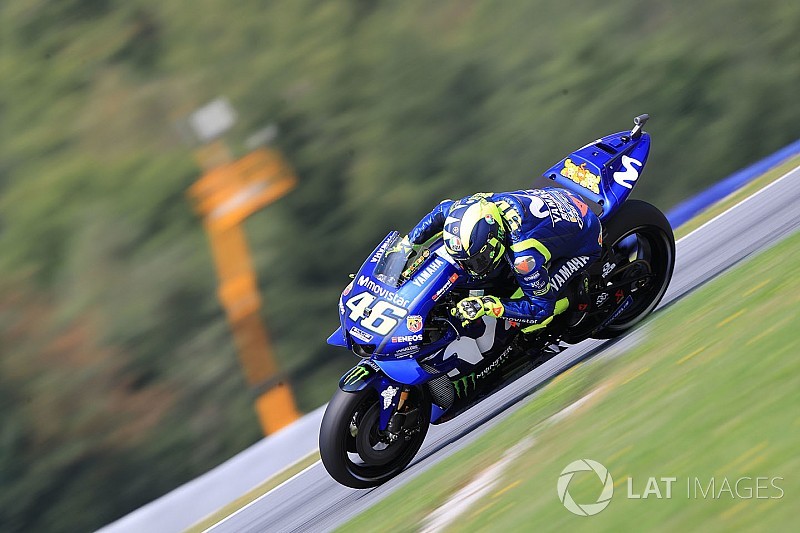 В Yamaha извинились перед Росси и Виньялесом за провальную квалификацию
